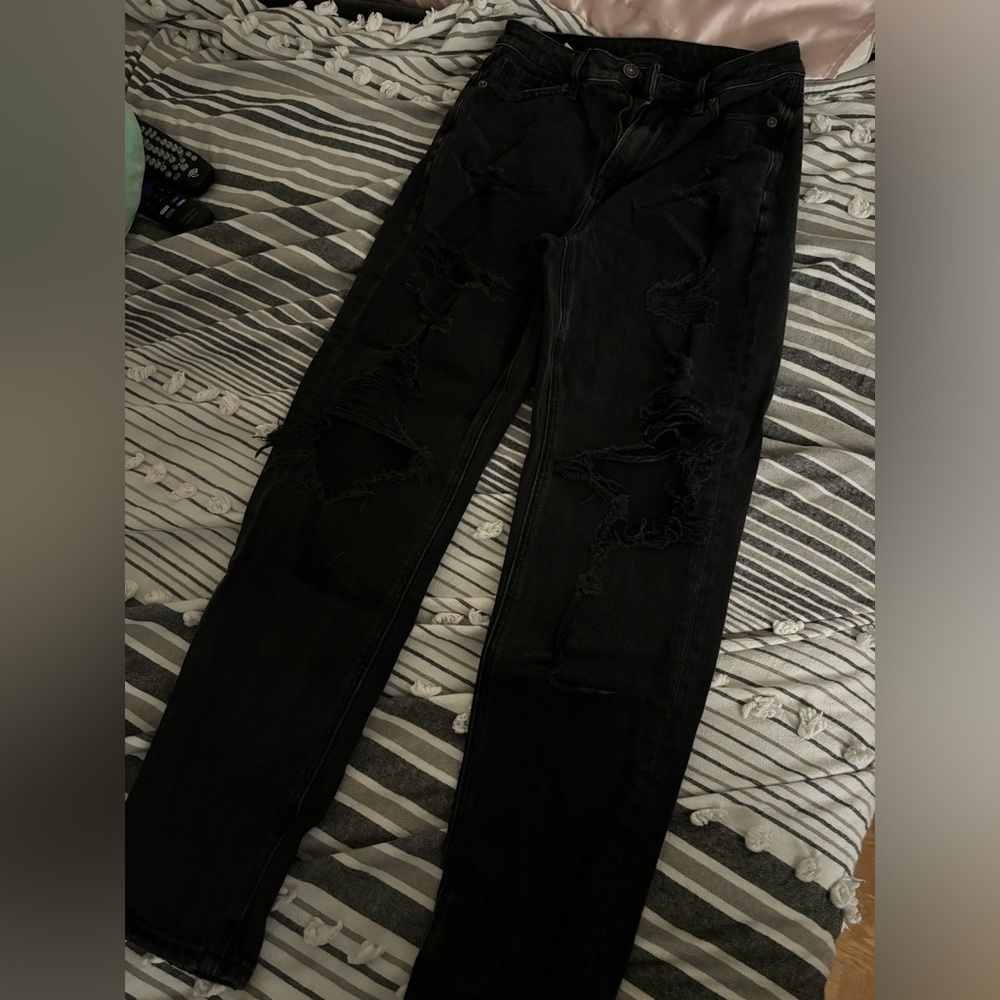 american eagle really ripped black jeans with stretch waistband size 0 !